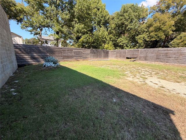 2189 Ben Hur Street, Dallas, TX 75253