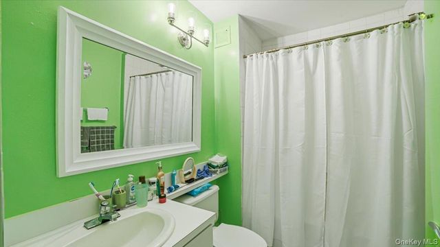 421 N Broadway 28, Yonkers, NY 10701