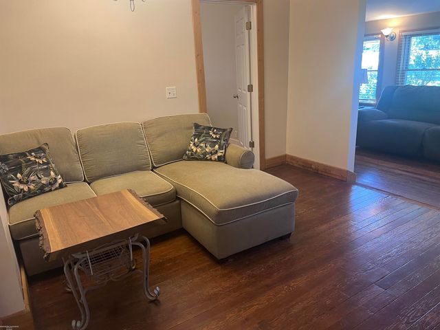 51 Juniper Street, Auburn Hills, MI 48326