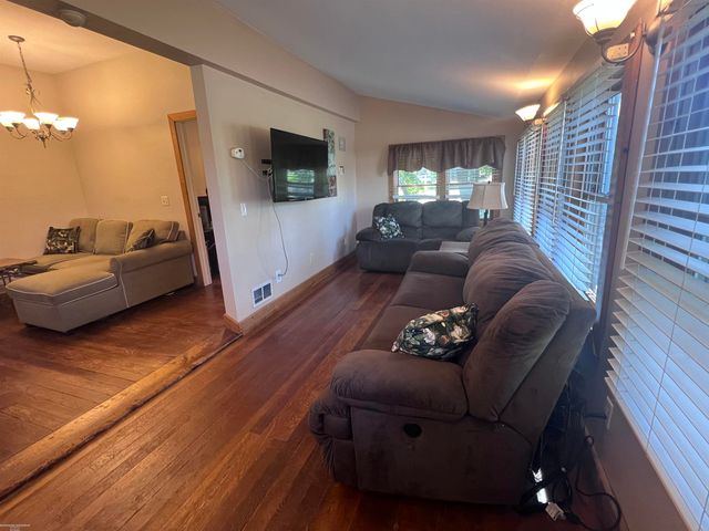 51 Juniper Street, Auburn Hills, MI 48326