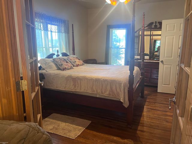 51 Juniper Street, Auburn Hills, MI 48326