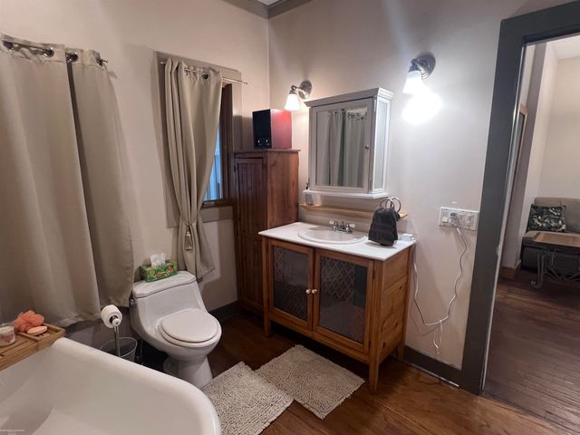 51 Juniper Street, Auburn Hills, MI 48326