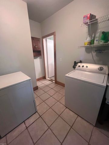51 Juniper Street, Auburn Hills, MI 48326