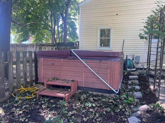 51 Juniper Street, Auburn Hills, MI 48326