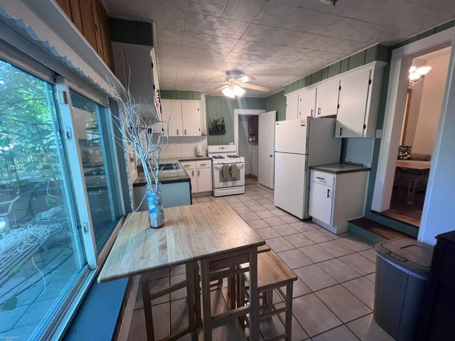 51 Juniper Street, Auburn Hills, MI 48326