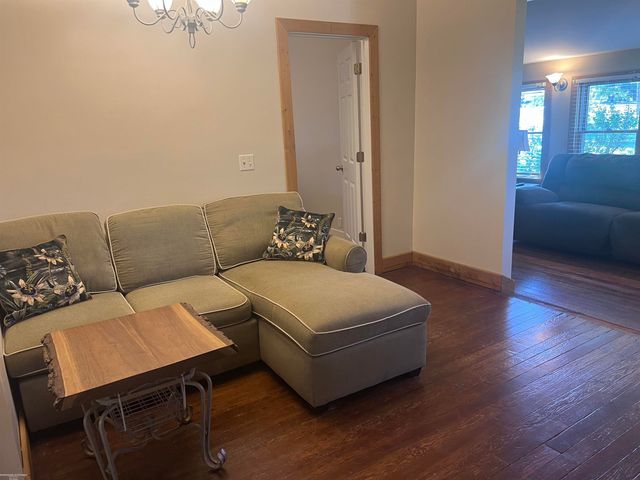 51 Juniper Street, Auburn Hills, MI 48326