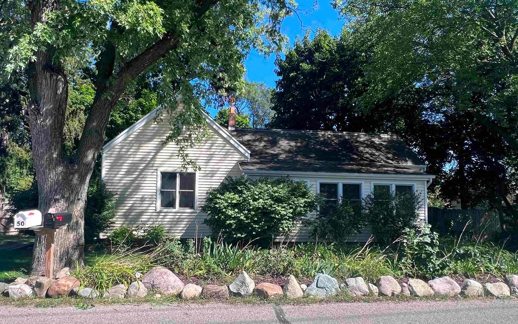 51 Juniper Street, Auburn Hills, MI 48326