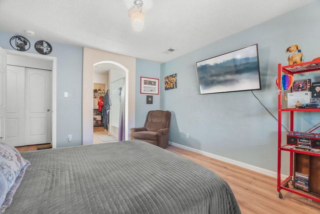 10643 Four Mile Road SW, Albuquerque, NM 87121