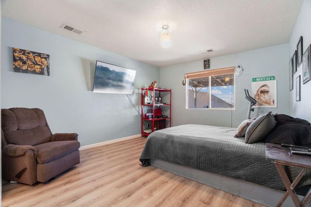 10643 Four Mile Road SW, Albuquerque, NM 87121