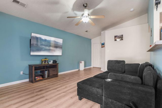 10643 Four Mile Road SW, Albuquerque, NM 87121