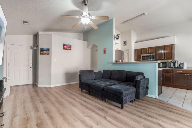 10643 Four Mile Road SW, Albuquerque, NM 87121