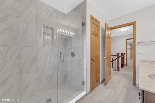 943 W Bailey Road, Naperville, IL 60565