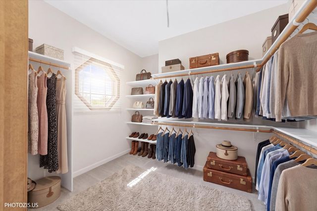 943 W Bailey Road, Naperville, IL 60565