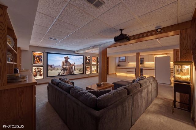 943 W Bailey Road, Naperville, IL 60565