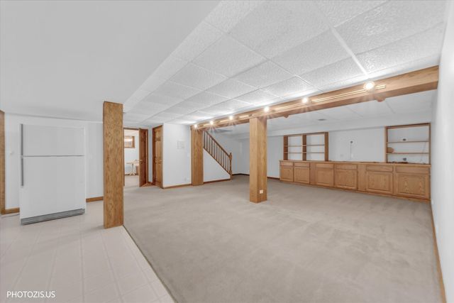 943 W Bailey Road, Naperville, IL 60565