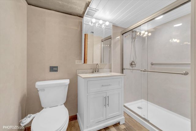 943 W Bailey Road, Naperville, IL 60565