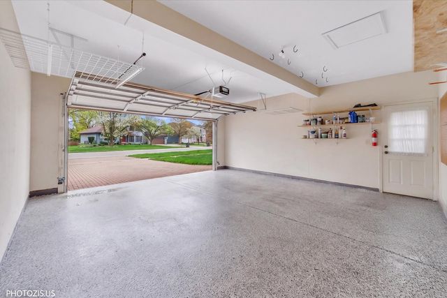 943 W Bailey Road, Naperville, IL 60565