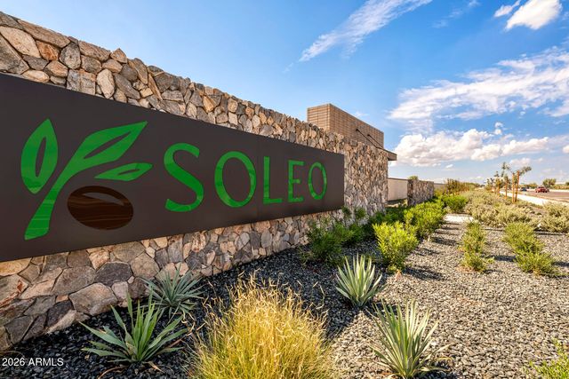 2086 E GORDAL Drive, San Tan Valley, AZ 85140