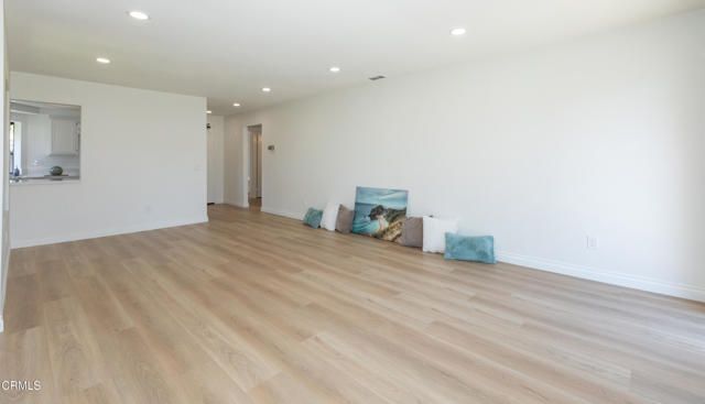 838 Sandberg Lane, Ventura, CA 93003