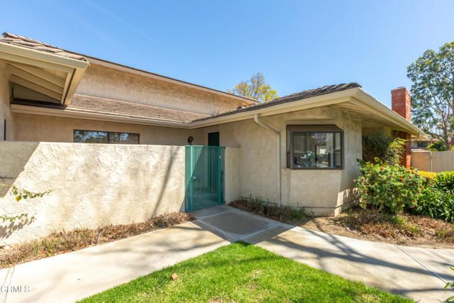 838 Sandberg Lane, Ventura, CA 93003