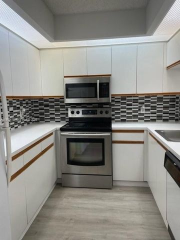 1200 SW 125th Ave 303L, Pembroke Pines, FL 33027