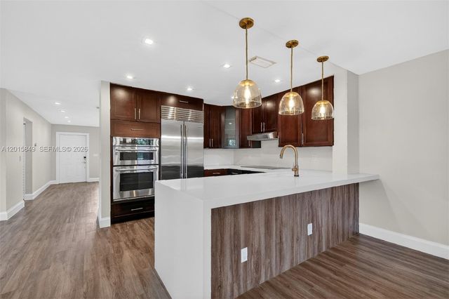 1603 W Harmony Lake Cir ., Davie, FL 33324