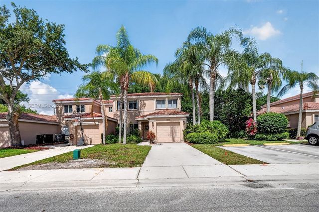 1603 W Harmony Lake Cir ., Davie, FL 33324