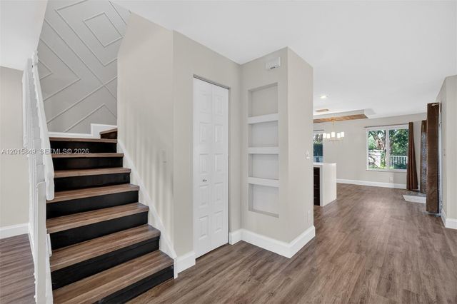 1603 W Harmony Lake Cir ., Davie, FL 33324