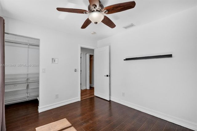 1603 W Harmony Lake Cir ., Davie, FL 33324