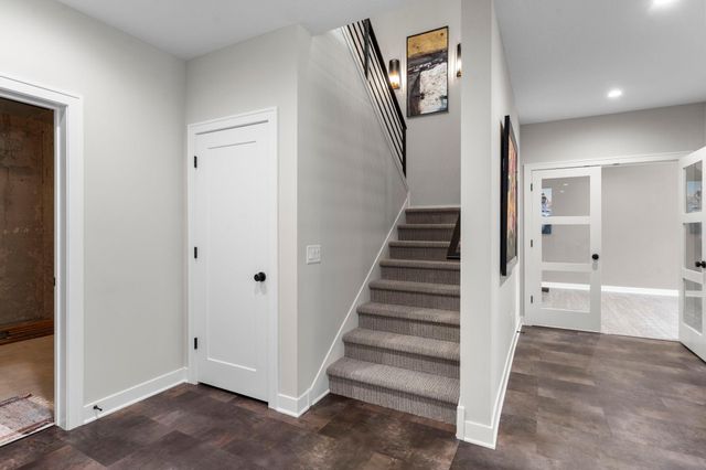 10821 Blossom Road, Eden Prairie, MN 55347