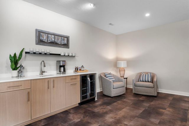 10821 Blossom Road, Eden Prairie, MN 55347