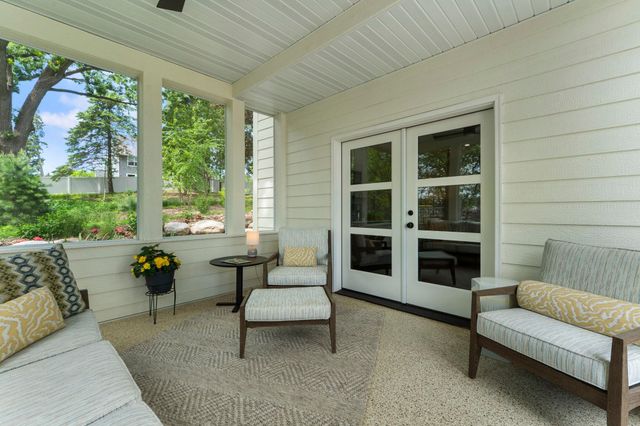 10821 Blossom Road, Eden Prairie, MN 55347