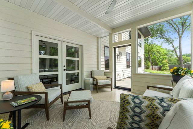 10821 Blossom Road, Eden Prairie, MN 55347