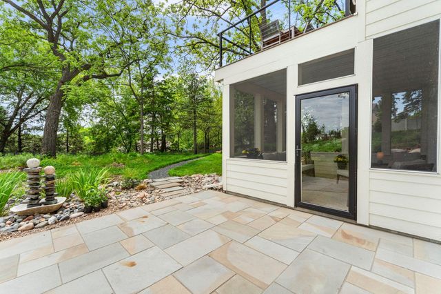 10821 Blossom Road, Eden Prairie, MN 55347