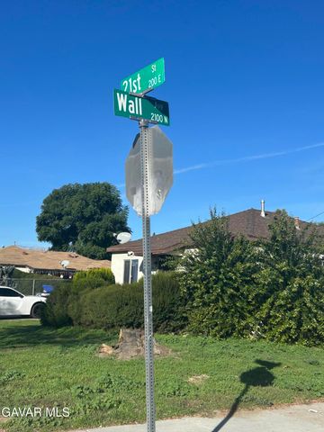 246 E East 21st St Street, San Bernadino, CA 92404