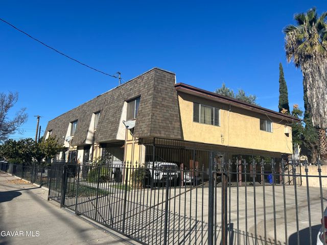 246 E East 21st St Street, San Bernadino, CA 92404