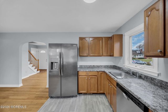 108 Susan Drive, Ewing, NJ 08638