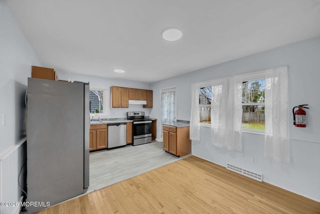 108 Susan Drive, Ewing, NJ 08638