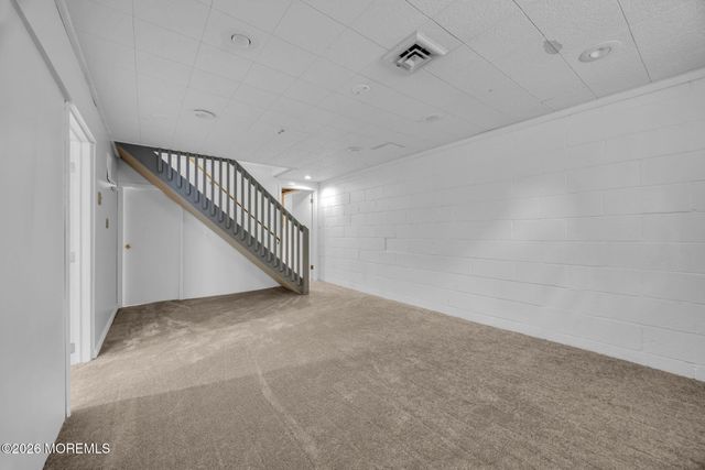 108 Susan Drive, Ewing, NJ 08638