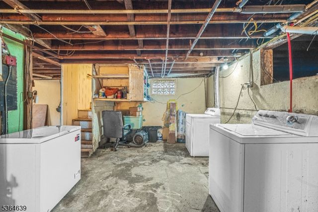 318 Terrill Rd, Plainfield City, NJ 07062