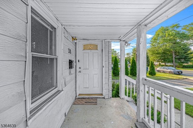 318 Terrill Rd, Plainfield City, NJ 07062