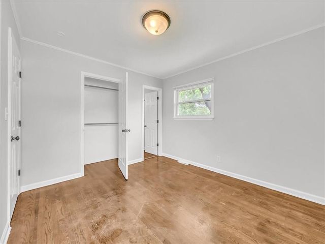 3506 S Haden Drive, Independence, MO 64055