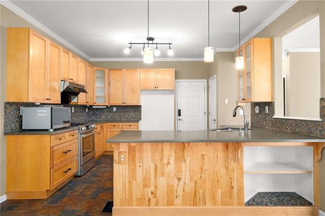 1832 Shores Ridge Court, Suwanee, GA 30024