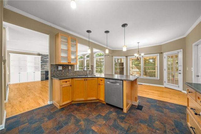 1832 Shores Ridge Court, Suwanee, GA 30024