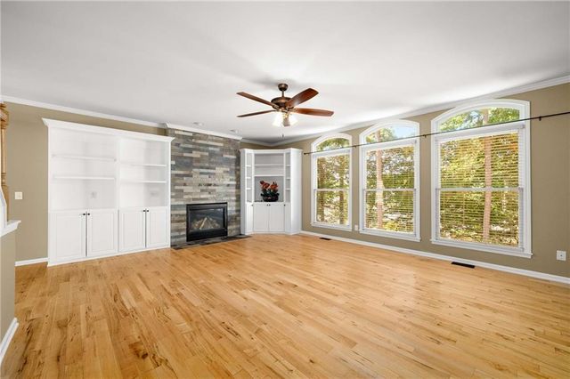 1832 Shores Ridge Court, Suwanee, GA 30024