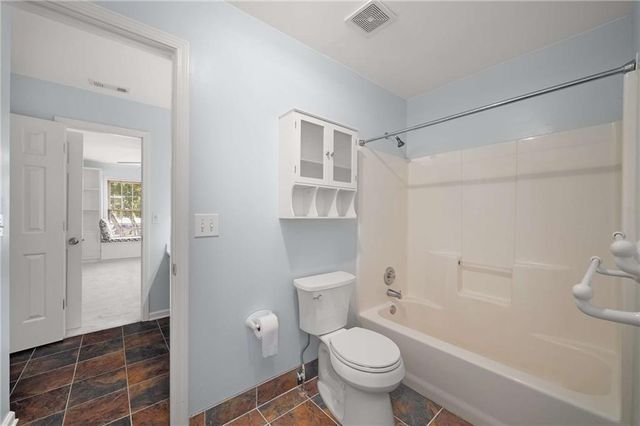 1832 Shores Ridge Court, Suwanee, GA 30024