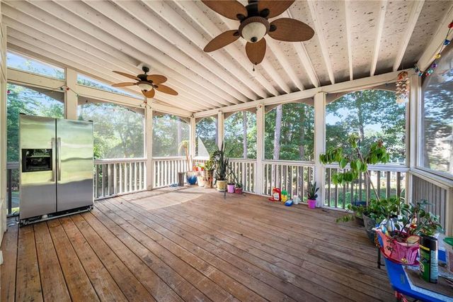 1832 Shores Ridge Court, Suwanee, GA 30024