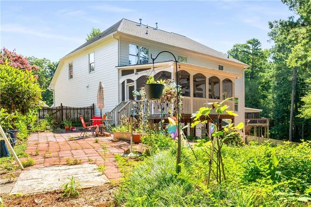 1832 Shores Ridge Court, Suwanee, GA 30024