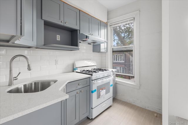 88-49 81st Avenue 2F, Glendale, NY 11385