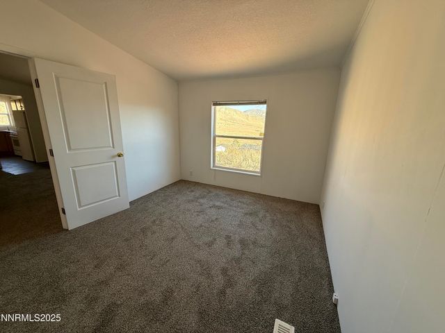 1166 Slate Road, Topaz Ranch Estates, NV 89444